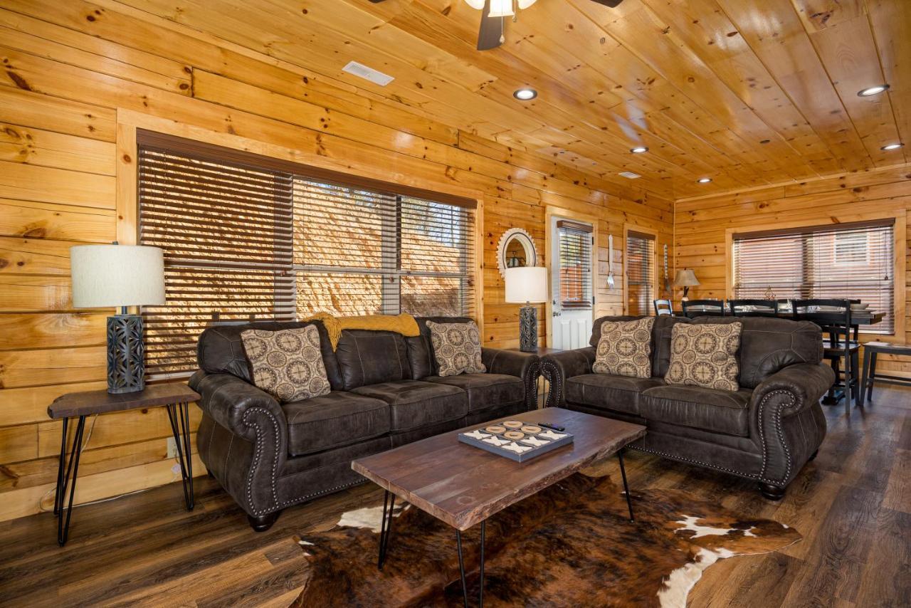 5Bd5B Escape Cabin With 2 Hottubs, Thtr &Game Rm,1Mi To The Parkway! 4Mi To Dollywood - Spring Deal Pigeon Forge Exterior foto