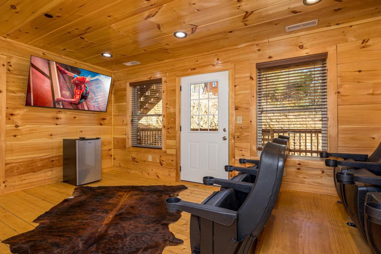 5Bd5B Escape Cabin With 2 Hottubs, Thtr &Game Rm,1Mi To The Parkway! 4Mi To Dollywood - Spring Deal Pigeon Forge Exterior foto
